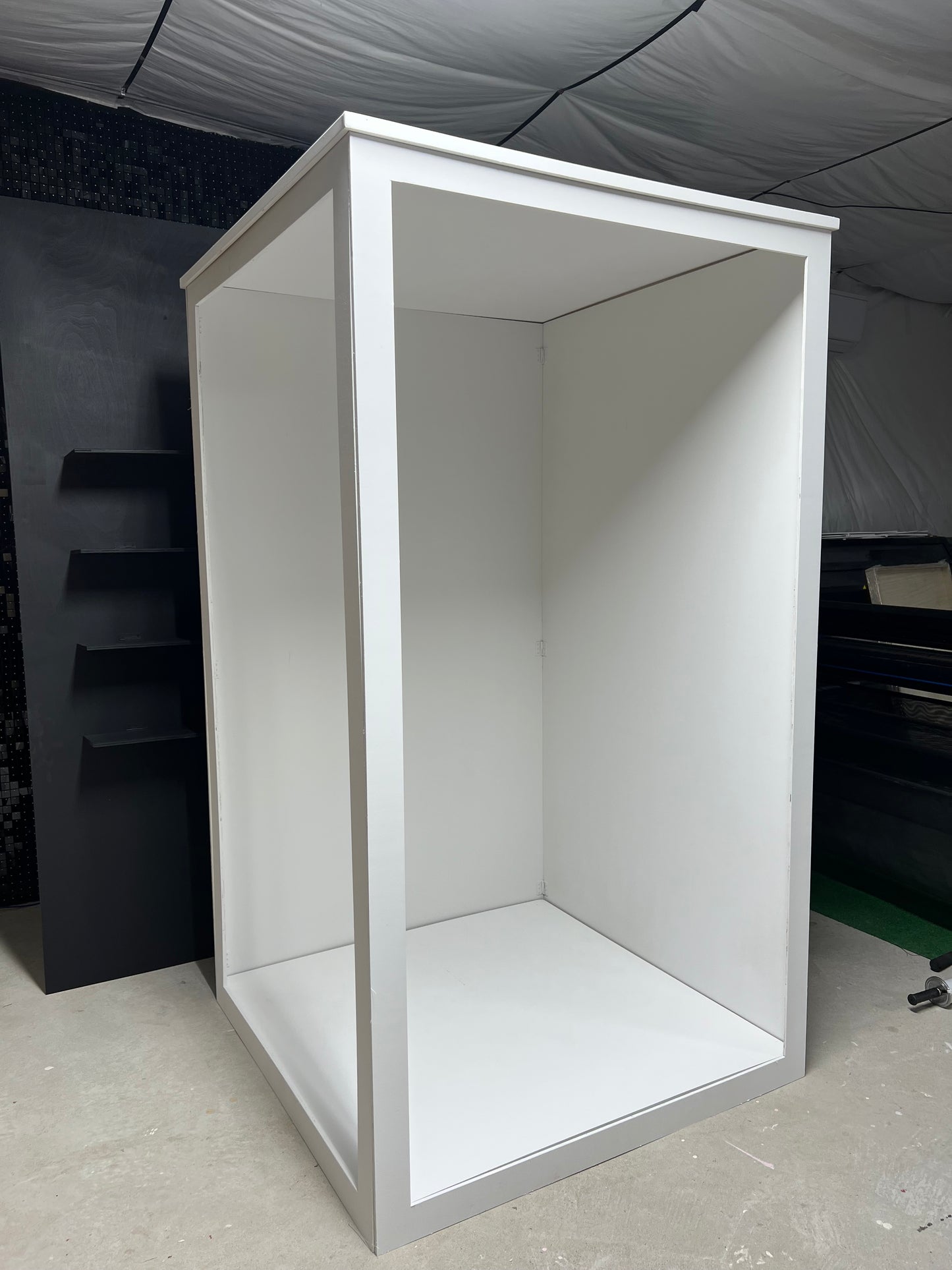 Magazine Booth Oversized PICK UP ONLY