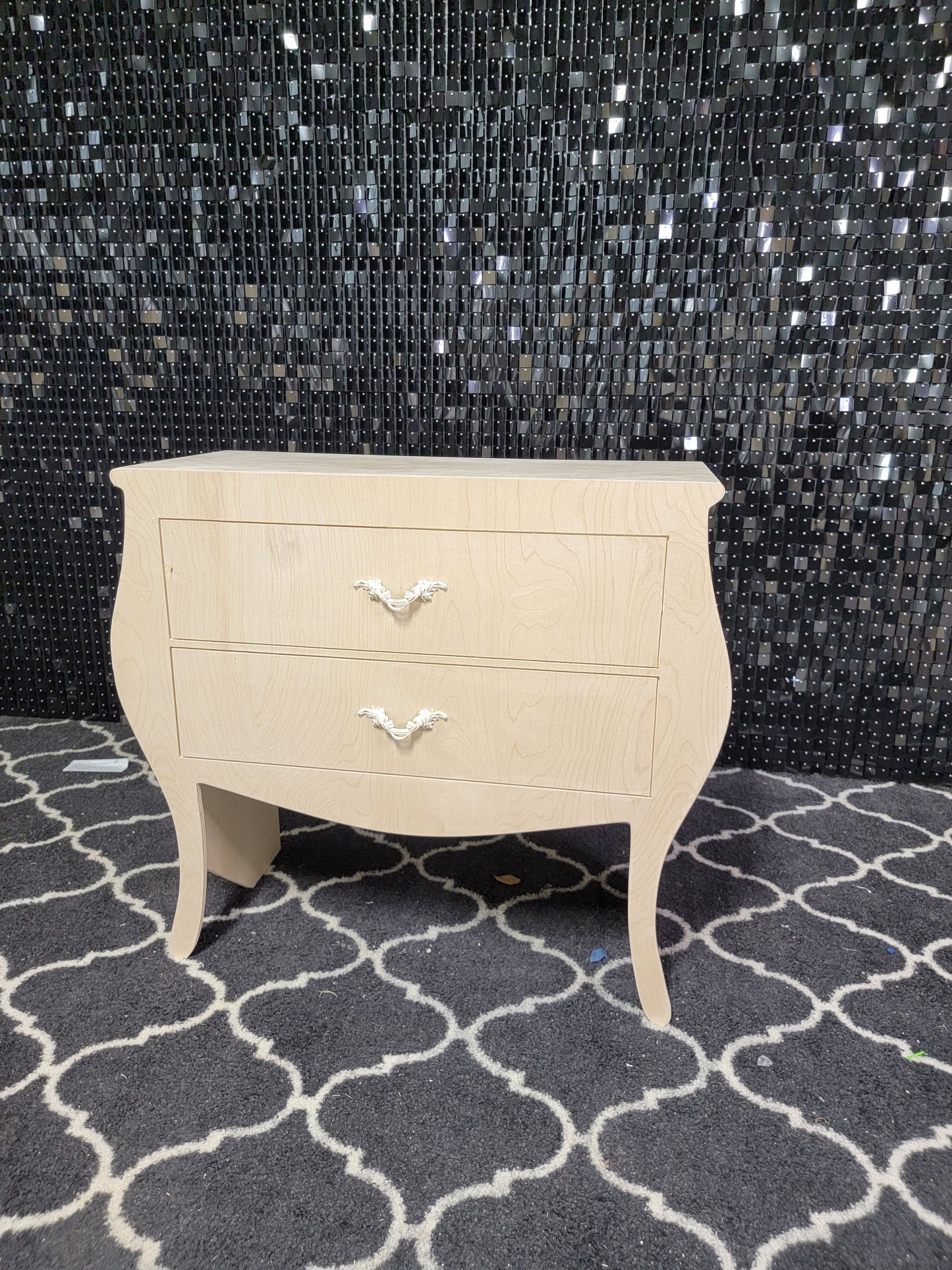 Queen Foldable Table