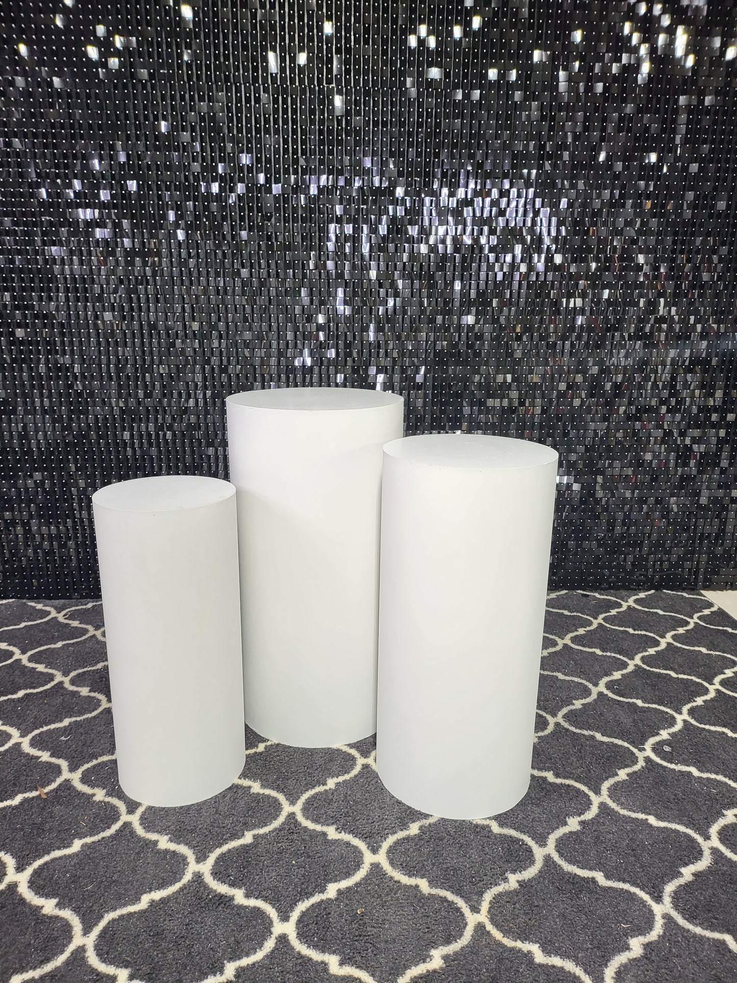 Cylinders Plinths